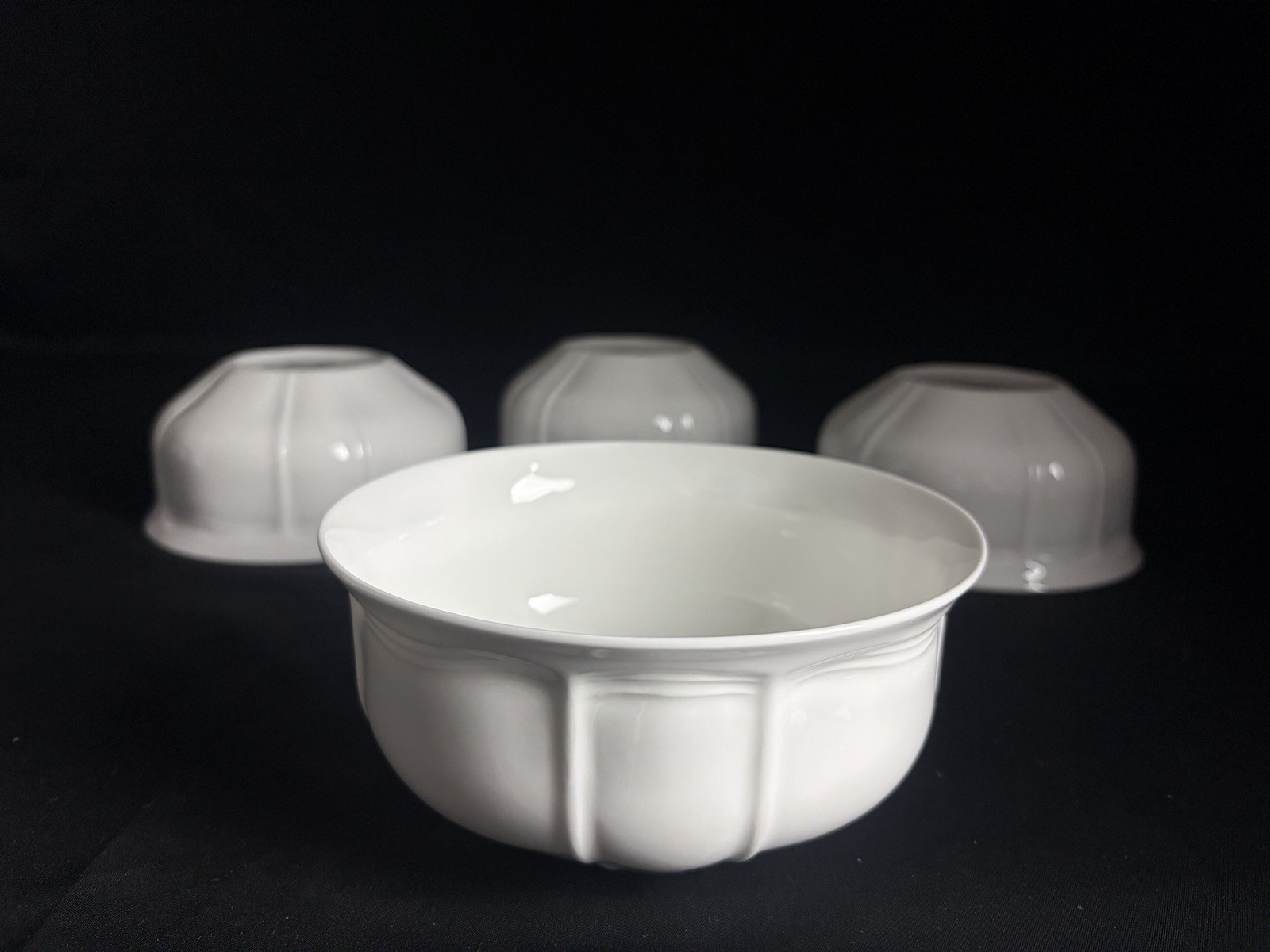 4 - Mikasa Antique White Bone China Cereal Bowls 6 1/4&rdquo; -n