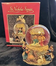 St. Nicholas Square - Glitter Snow Globe Music Box Silent Night Nativity Scene