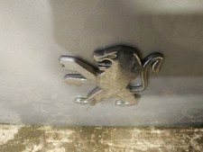 Hinten Abzeichen (Schriftzug Zeichen) Peugeot 1007 DE2621619-96