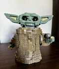 LEGO Star Wars: the Mandalorian Series the Child 75318 - Baby Yoda Grogu Figure