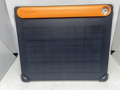 BioLite, SolarPanel 5+ Ultraslim 5-Watt Solar Panel - 3,200 mAh Battery