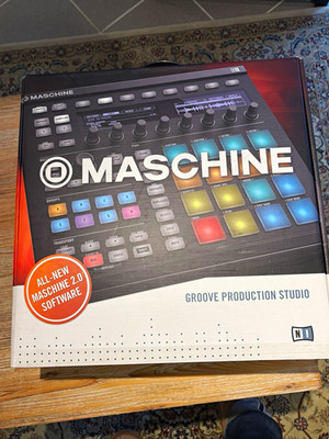 Native Instruments Maschine MK2, Pad-Controller