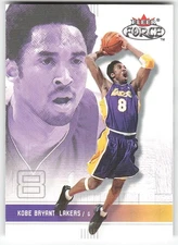 2001-02 Fleer Force #25 Kobe Bryant BASKETBALL Los Angeles Lakers