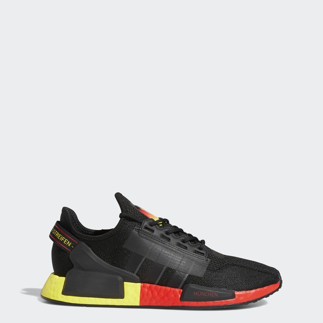 nmd_r1 v2 munich shoes