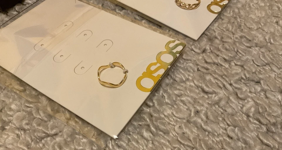 Asos Ringe Gr. S Kunstschmuck + Ringschachtel + Silber - Bild 4 von 4