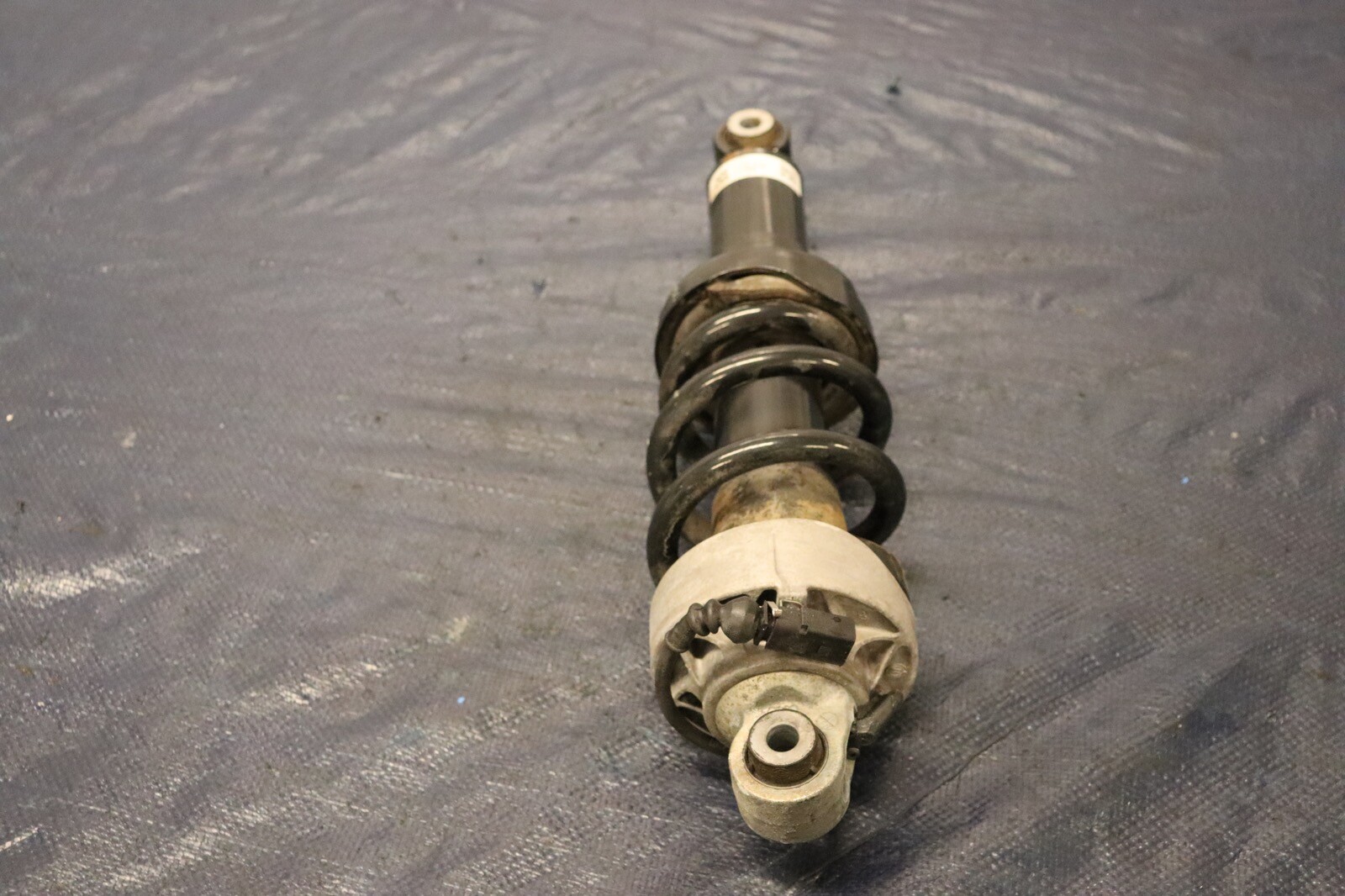 2012 AUDI R8 5.2 QUATTRO SPYDER V10 OEM LH DRIVER FRONT SHOCK & SPRING #1256