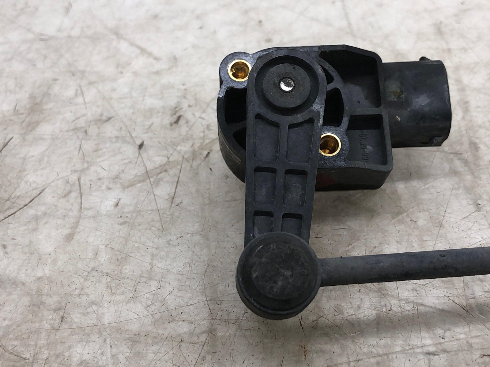 2006-2012 BENTLEY CONTINENTAL FRONT LEFT SUSPENSION RIDE HEIGHT HEADLAMP SENSOR