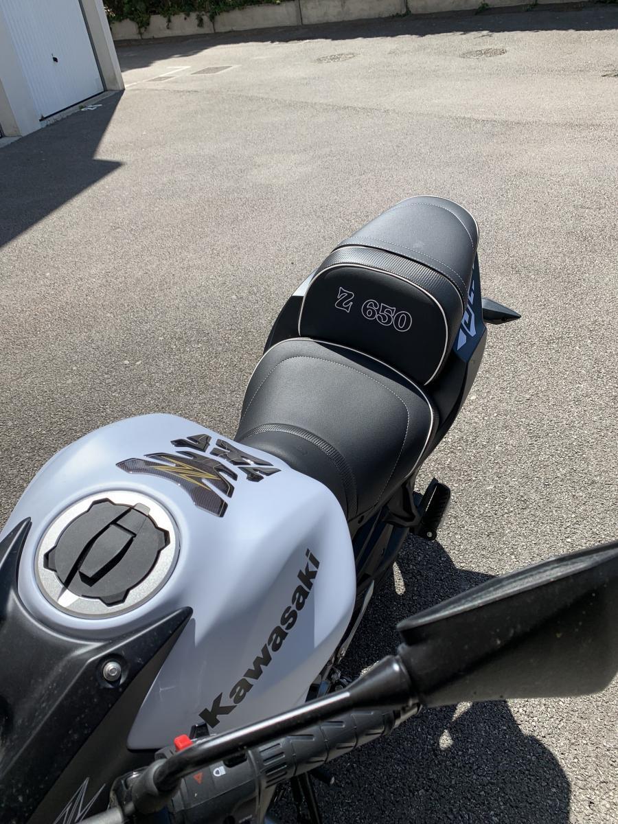 Ninja650 ('17-) ローシート Ninja650('17-) ローシート (-20mm＋低反発素材) | Kawasaki