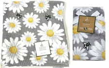 DEBORAH CONNOLLY GRAY,WHITE YELLOW DAISY,BEE COTTON BATH,HAND TOWEL,FINGER TIP