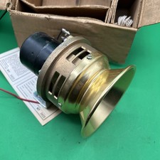 SPACE GUARD Vintage Antique SIREN Horn Fire Engine Truck Ambulance NOS W-BOX