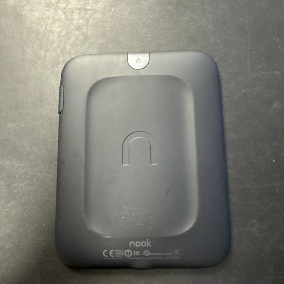 Nook Simple Touch E-Reader BNRV300 - Image 4 of 4