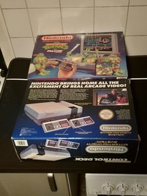 Retro RARE Nintendo Teenage Mutant Hero/Ninja Turtles NES Console Boxed Working