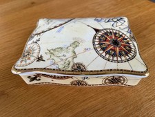 Super schöne Wedgewood Üorzellan Bone China ATLAS Dose