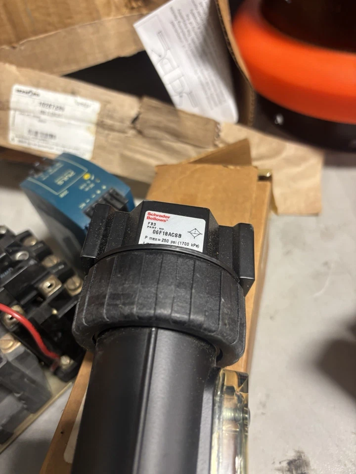 NEW Schrader Bellows 06F18ACSB Pneumatic Filter 1/4” - Image 3 of 3