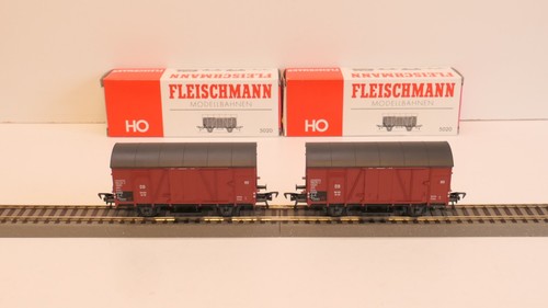 2x Fleischmann 5020 DB 151 321 Gr 20 Gedeckter Güterwagen H0 Ep 3 Eisenbahn NEU | Zustand: Neu