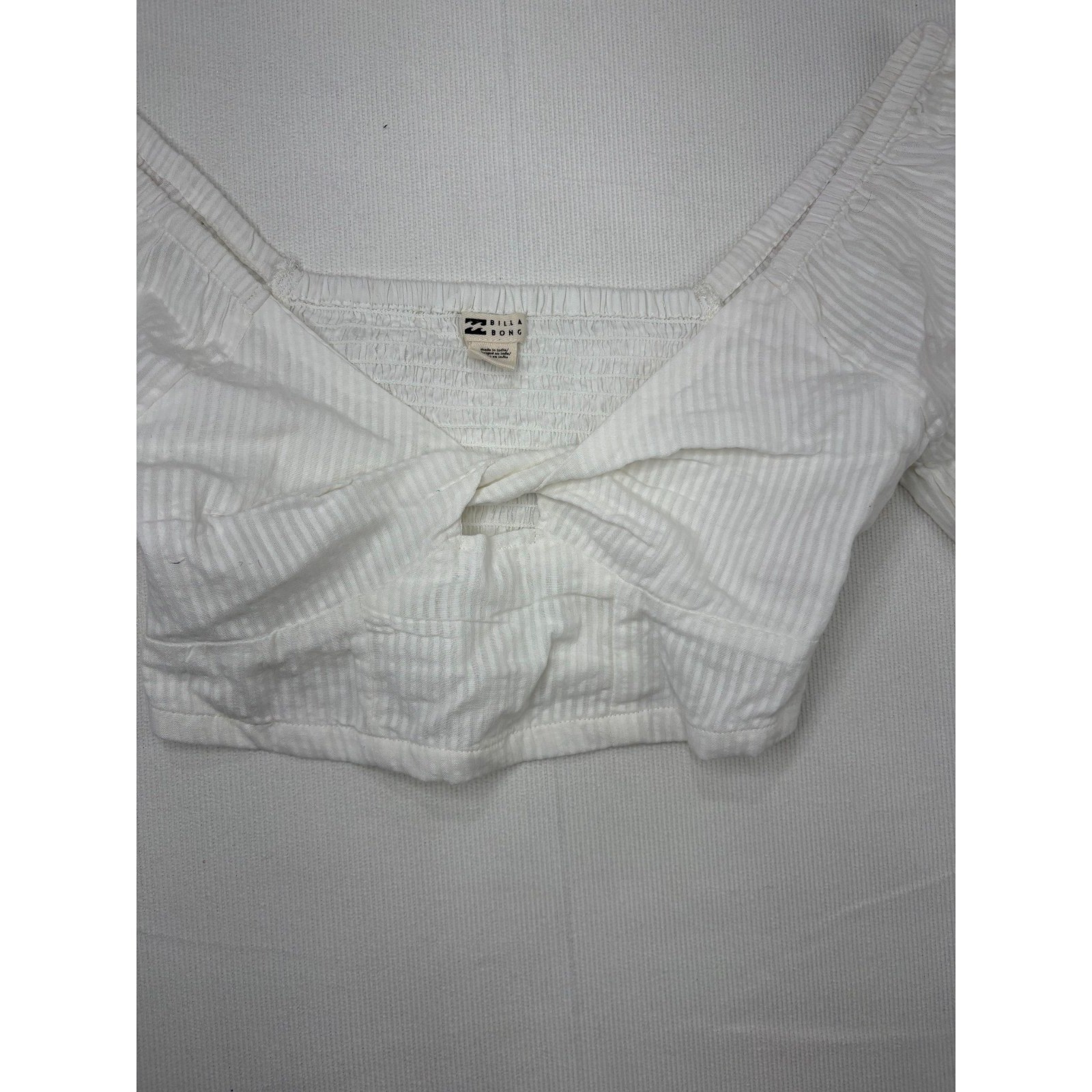 Billabong Crop Top Womens Medium White Textured Smocked Puff Sleeves Twist Front image 4