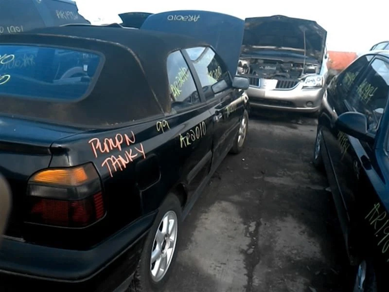 AC Compressor 4 Cylinder Convertible Fits 93-02 GOLF 1332037 Foto 2 de 4