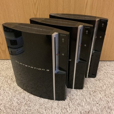 Defekte Sony PlayStation 3 CECHC04 Abwärtskompatibel Konsole PS3 + 2 CECHG03
