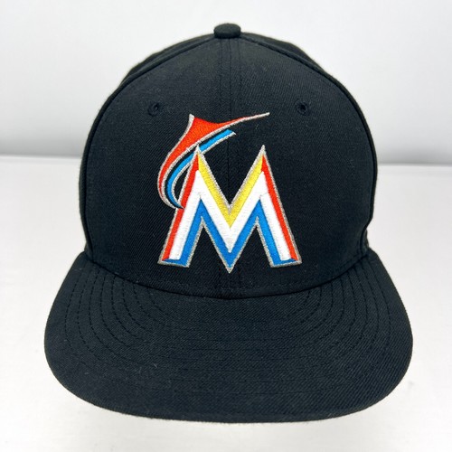 Gorra New Era 59Fifty MLB Miami Marlins Negra 7 1/4 Ajustada Oficial Sobre el Campo
