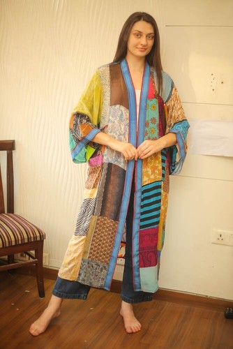 100% Crepe Silk Multicolor Patchwork Kimono Long Night Floral Robe PS PWK1021 - 第 9/11 張圖片