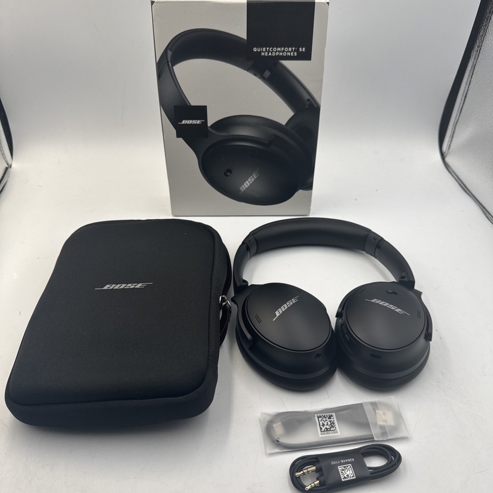 Bose QuietComfort SE Wireless Around Ear Headphones - Black-image