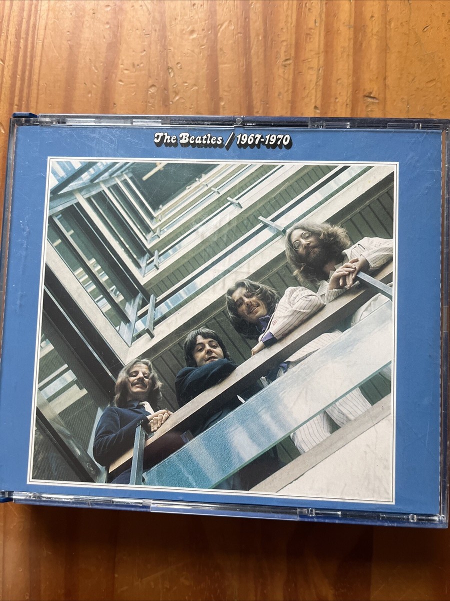 THE BEATLES 
ホワイト・アルバム　スーパー・デラックス・エディション The Beatles - The Blue Album (1967-1970) [2CD] - Amazon.com