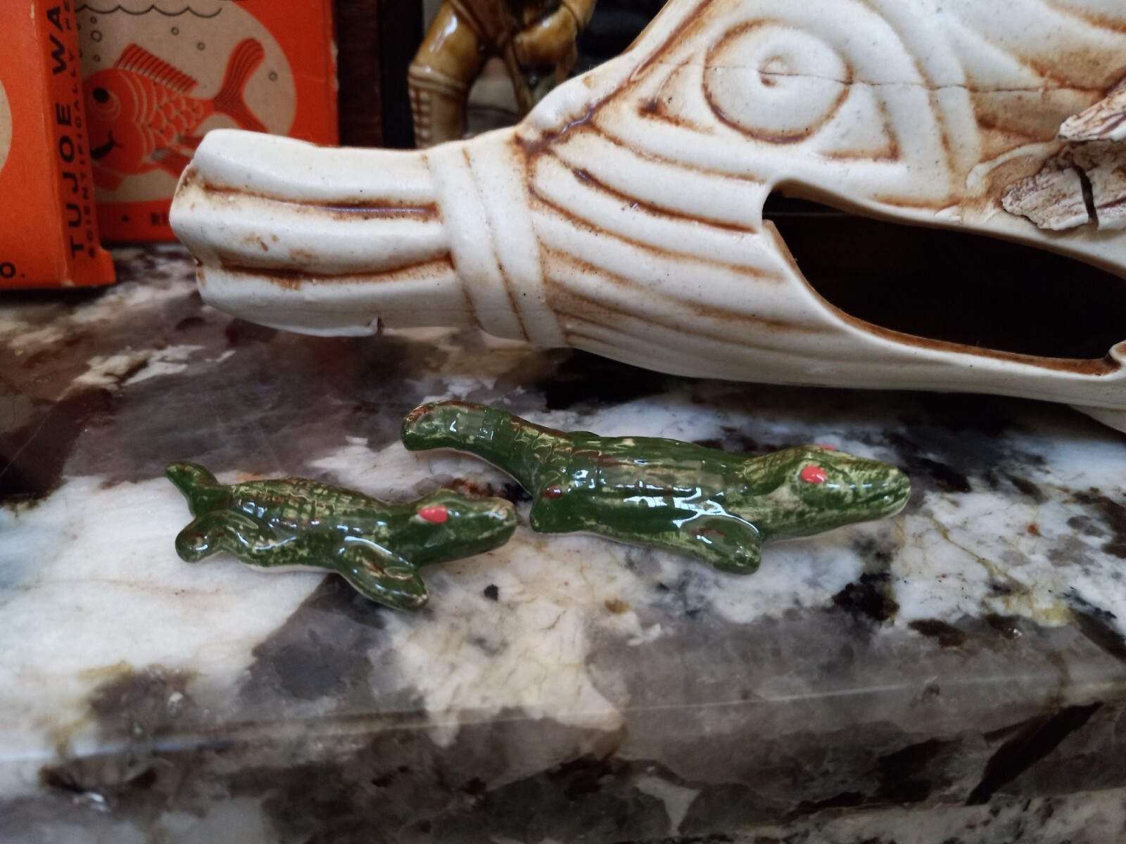 Picture 2 of 8