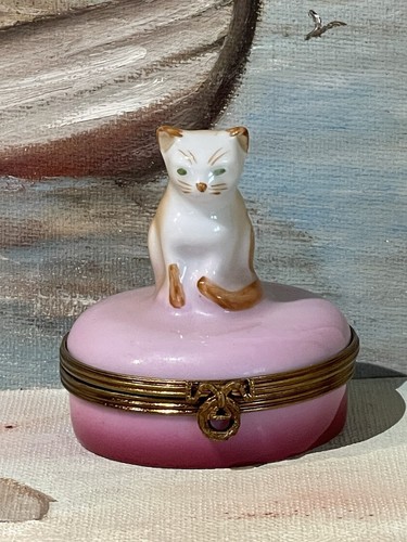 Vintage Limoges Ginger Cat Topped Pink Hinged Trinket Box Hand made In France - Picture 1 of 9
