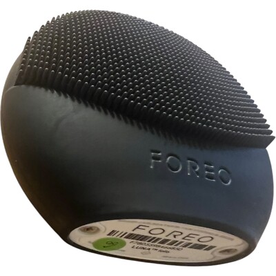 FOREO LUNA fofo Smart Facial Cleansing Brush - App-Connected Skin Analyzer Black