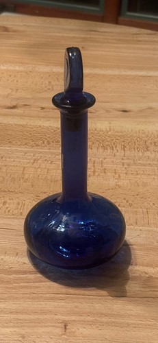 Colbalt Blue Bottle Glass Decanter With Stopper With jFK Face On Stopper 7” - Picture 6 of 10