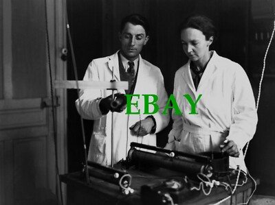 Photograph of JOLIOT CURIE IRENE CURIE 1932