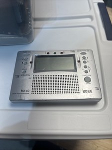 Korg Tm-40 Tuner Metronome Simultaneous Used Silver