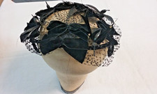 vintage Lady's Fascinator Veil Hat w Black Velvet Ribbons, Feathers  Side Clips