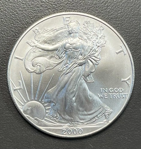 2000 American Eagle Silver Dollar / 1 oz .999 Silver / Uncirculated