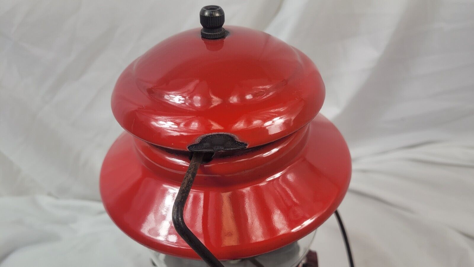 Coleman Lantern Model 200 Red Made in Canada 2 - 69 Feb 1969