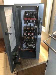 Square D Class 8538 2&3 Pole Combination Starter Enclosure Model Type SDG34(164