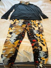 Armada women's base layer top/bottom Flutter size L