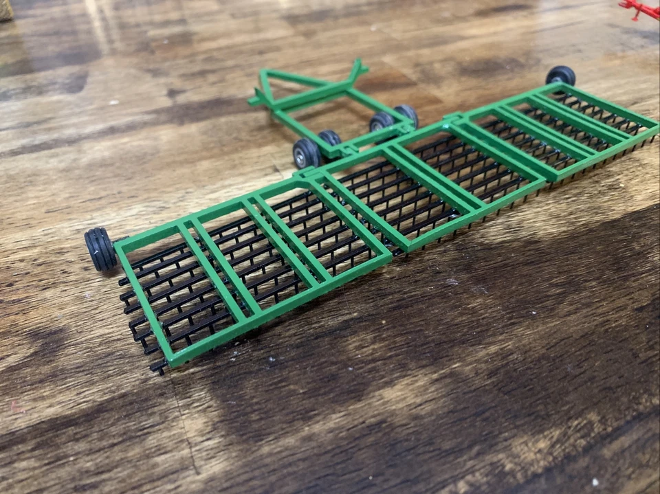 1/64 custom green 32ft harrow farn toy  - Image 2 of 2