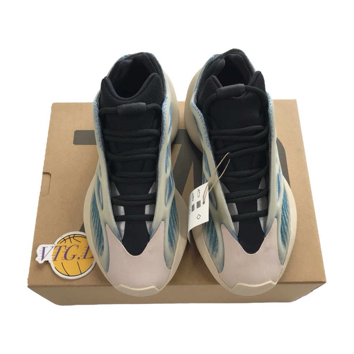 Size 5 - adidas Yeezy 700 V3 Kyanite Kanye West Ye Yeezus  display picture 2