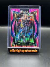 2025 Panini Select WNBA #25 Paige Bueckers Pink Flash Prizm