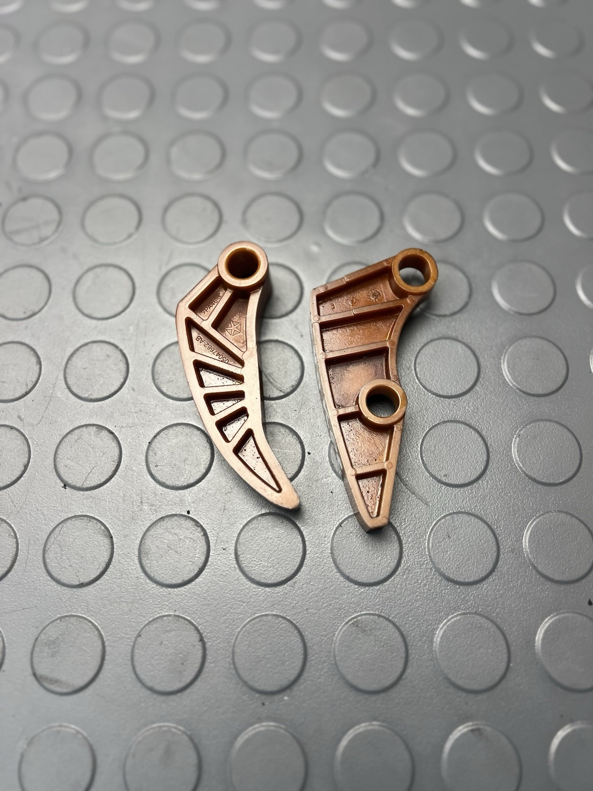 2014 2015 2016 2017 2018 JEEP CHEROKEE ENGINE BALANCE SHAFT CHAIN GUIDE RAIL OEM