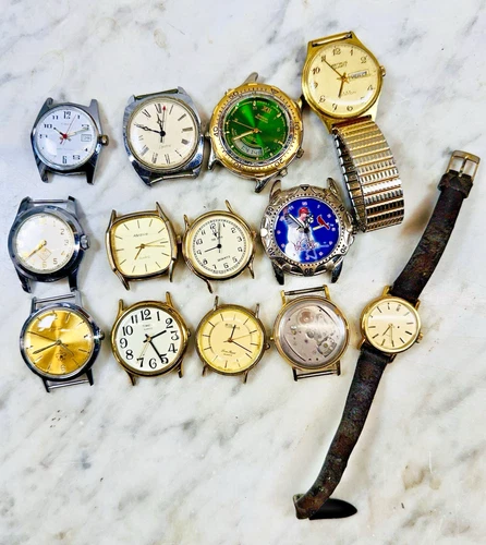 Lot of 13 Vintage Watches Timex Armitron Benrus Mechanical and Quartz Repair Par