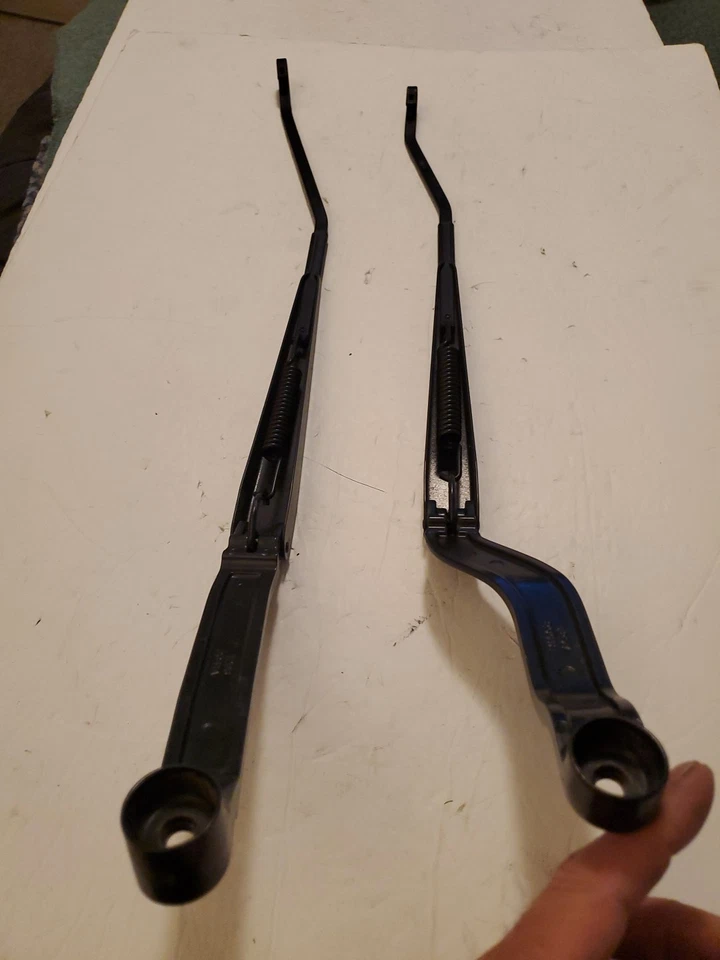 1999 2003 MITSUBISHI GALANT ЛЕВЫЙ И ПРАВЫЙ РЫЧАГИ СТЕКЛООЧИСТИТЕЛЯ OEM - Изображение 2 из 4