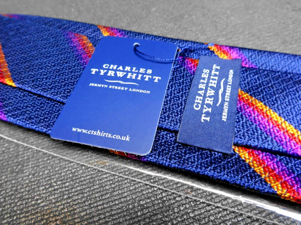 CHARLES TYRWHITT Mottisfont Woven Navy & Orange Silk Woven Stripe Tie - 57"x3.5" - Image 4 of 4