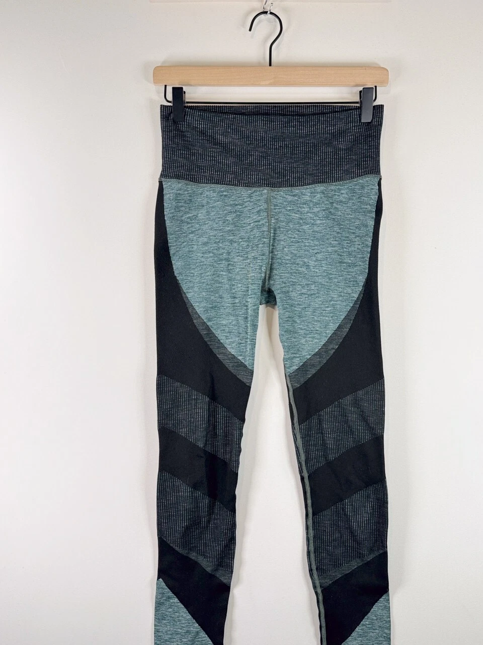 alo-yoga high waisted seamless pull on stretch 