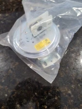 Brand New Honeywell # 5H71608-12 Pressure Switch  Modine ?