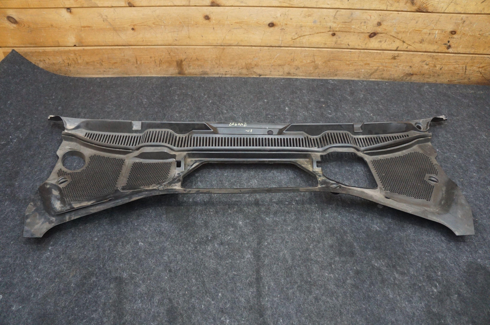 Front Cowl Molding Trim Panel 3W8819415F Bentley Continental Flying Spur 2006-12
