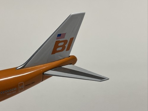 1:500 StarJets Braniff International Airlines Boeing 747 100 Rare Set Scale Toy - Picture 12 of 15