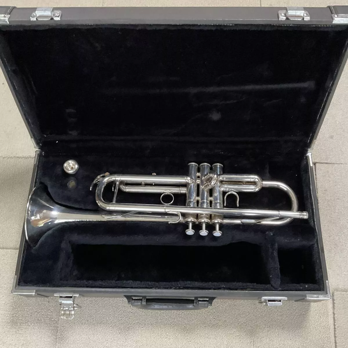 YAMAHA YTR-4335GS silver Trumpet Musical Instruments Gear Brass with hard case