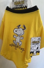 Peanut  s SNOOPY BEAGLE HUGS DOG T-SHIRT Sz. SMALL 13  - 15  NEW 2025 FREE SHIP.
